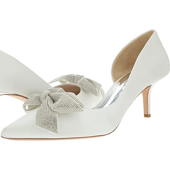 Stunning sold out wedding pumps. Ivory - size 7 2.5 inch heel worn once - Picture 6 of 9